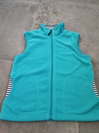 Veste polaire sans manche. 8 ans. Hublot