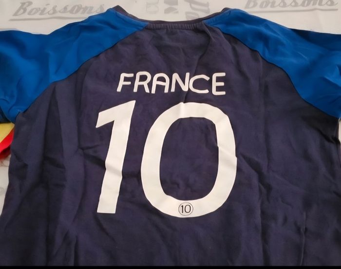 Vends 5 tee-shirts garçons 10ans - photo numéro 6