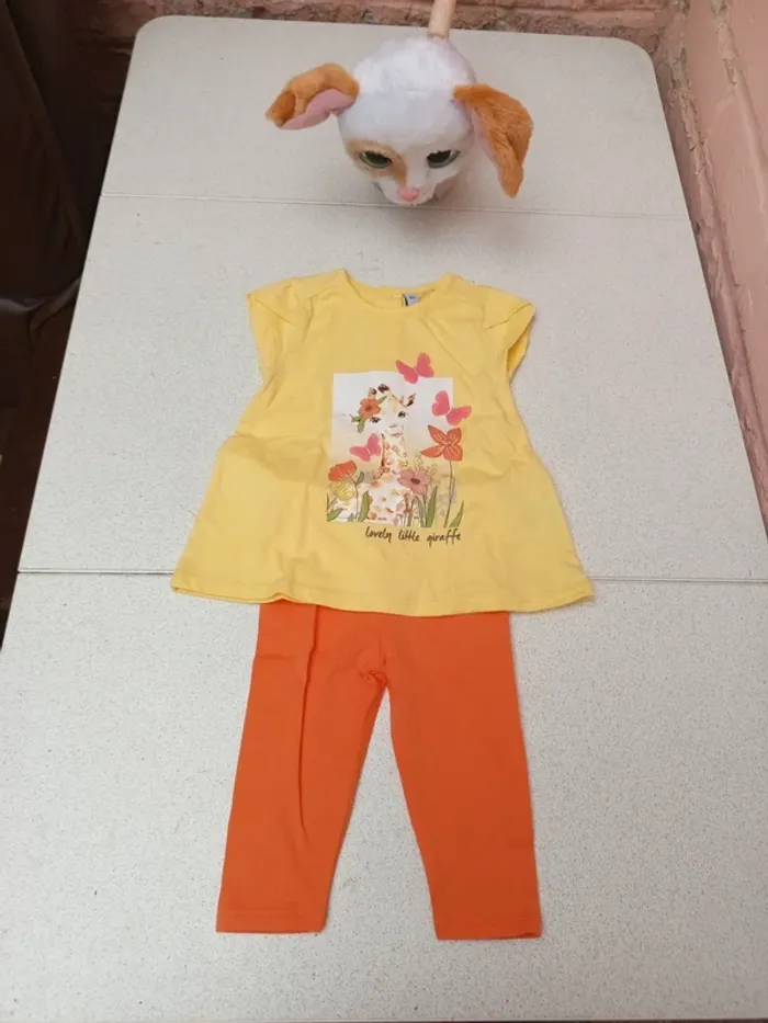 Ensemble t-shirt + legging neuf 6mois