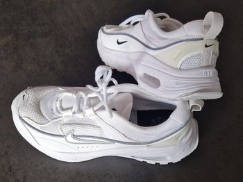 Nike Air Max Bliss pour femme - point. 41 - Etat neuf
