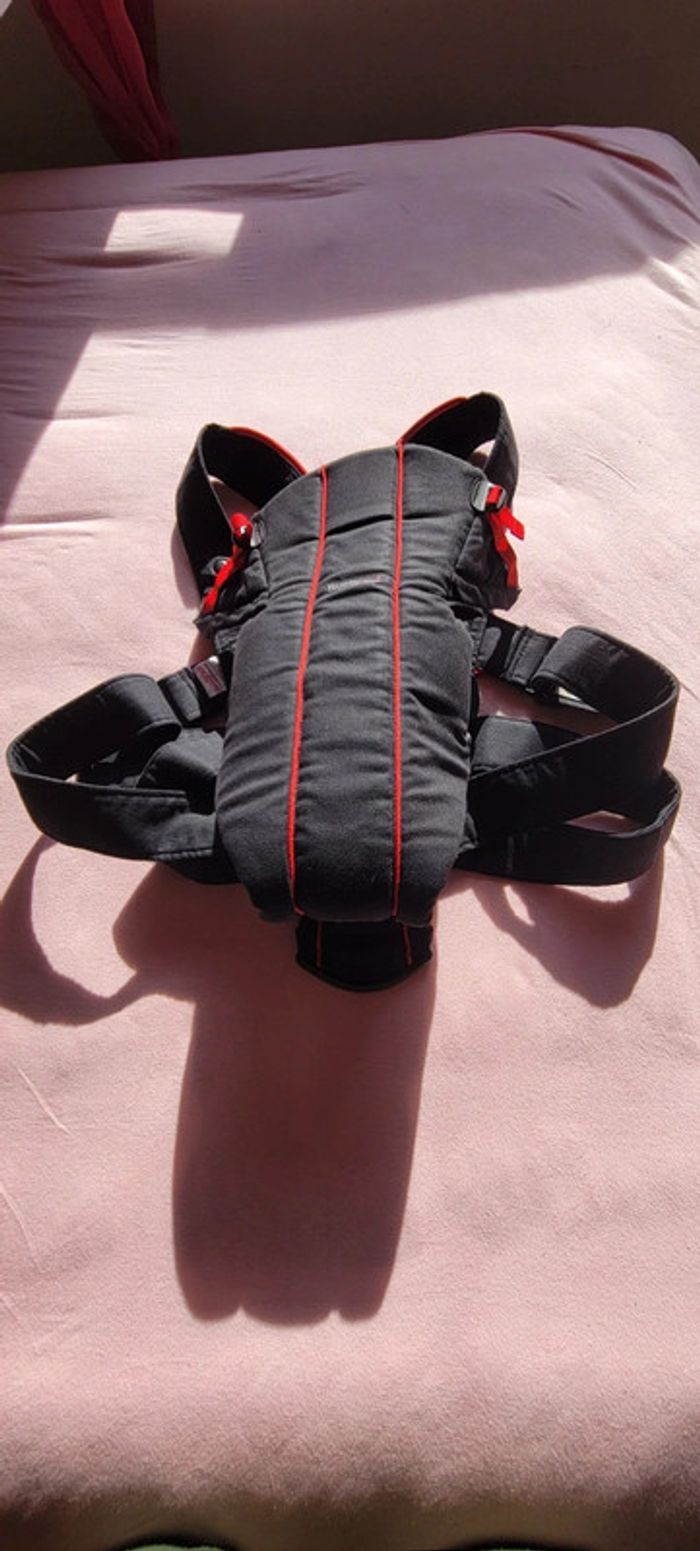 Porte bébé avec cape offert - photo numéro 4