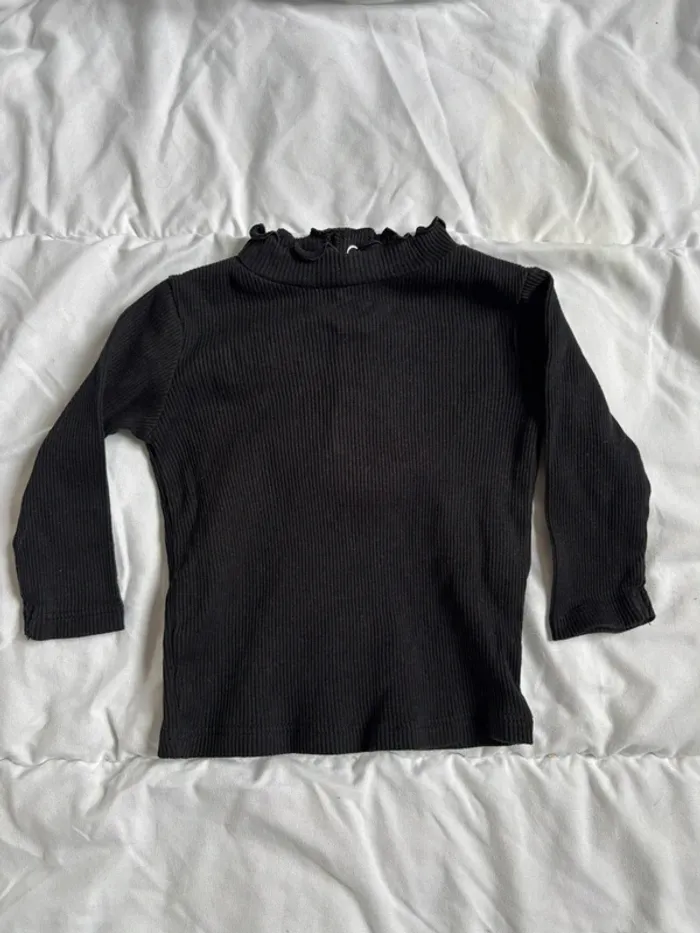 Pull noir