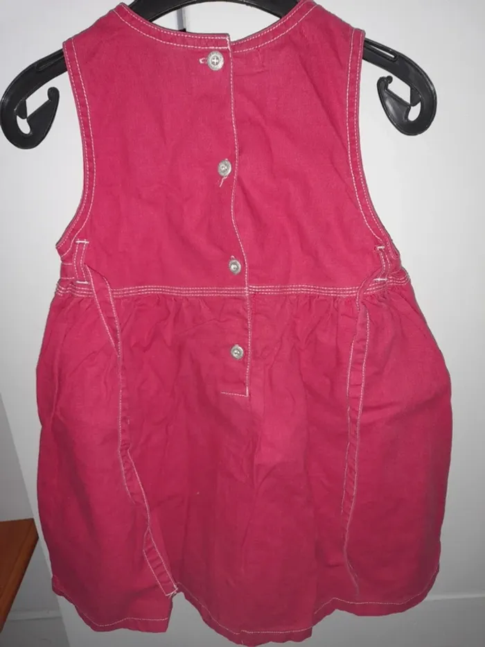 Robe rouge 3 ans - photo numéro 3