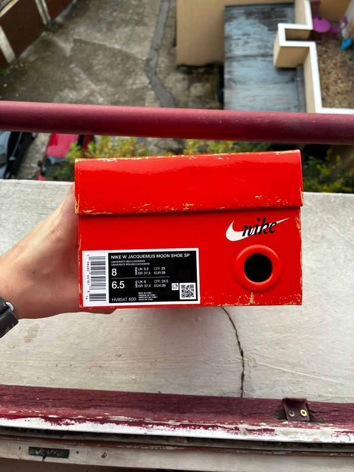 Nike Moon Shoe SP x Jacquemus Red - Taille 39 - Neuve - photo numéro 7