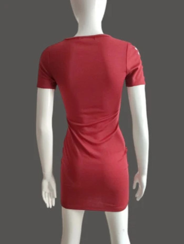 Robe bordeaux - photo numéro 5