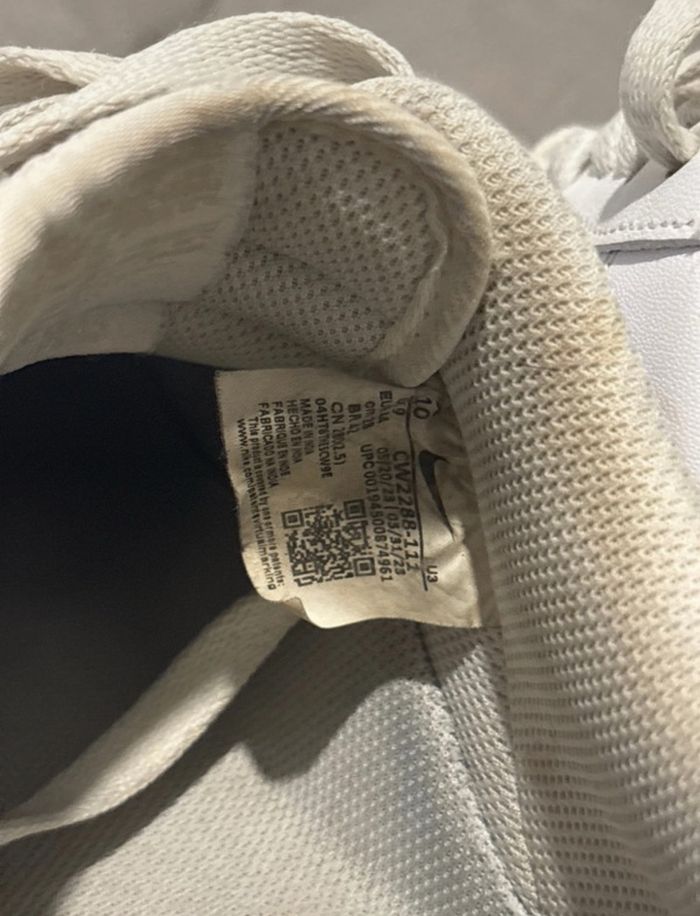 Air force blanche taille 44 ( Prix à débattre ) - photo numéro 3
