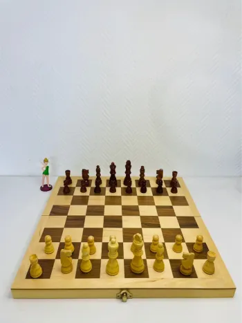 Jeu d’échecs en bois pliable