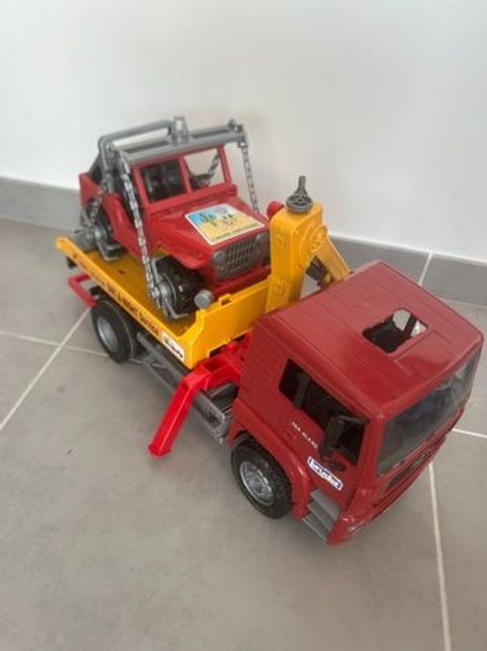 Jouet Camion de dépanneuse bruder avec 4x4 jouet enfant - photo numéro 2