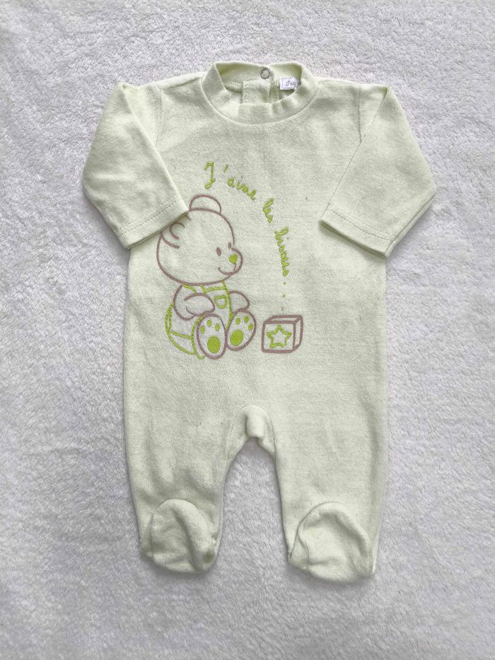 Pyjama 1 mois - photo numéro 1