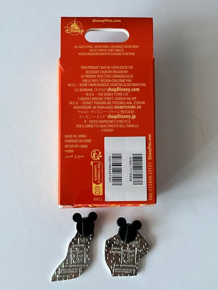 Lot 2 pin’s mystère Simba et Timon le roi lion - photo numéro 4