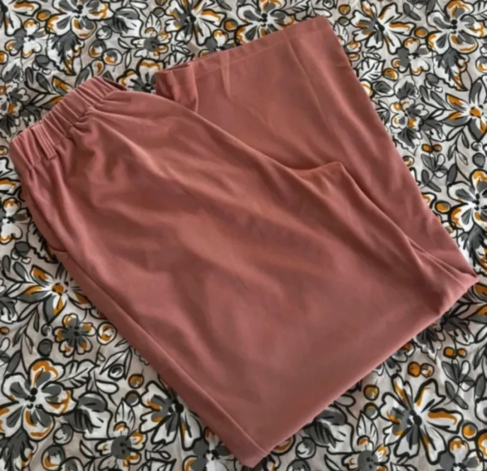 Panatalon Halara - taille L Tall - 30€ - photo numéro 6