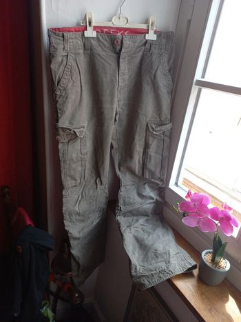 Beau baggy kaki Creeks Taille M super qualité, solide