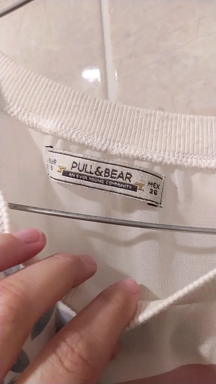 Top S fleurs et transparence Pull &Bear - photo numéro 5