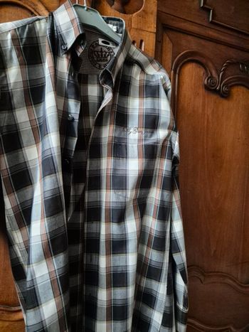 Chemise homme manches longues.
