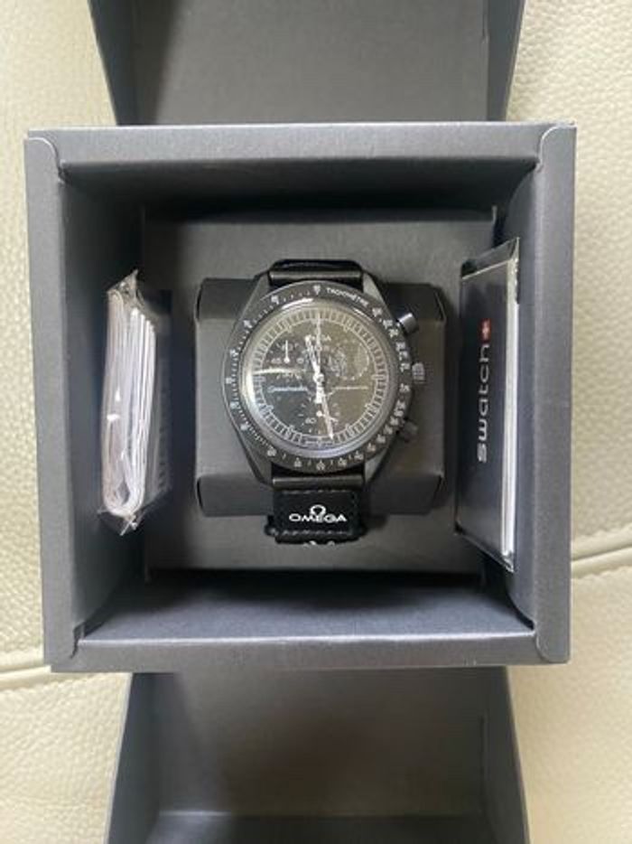 Lot de 2 Montres Omega x Swatch Speedmaster Moonswatch - photo numéro 2