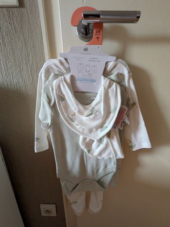 Ensemble 5 pieces neuf 