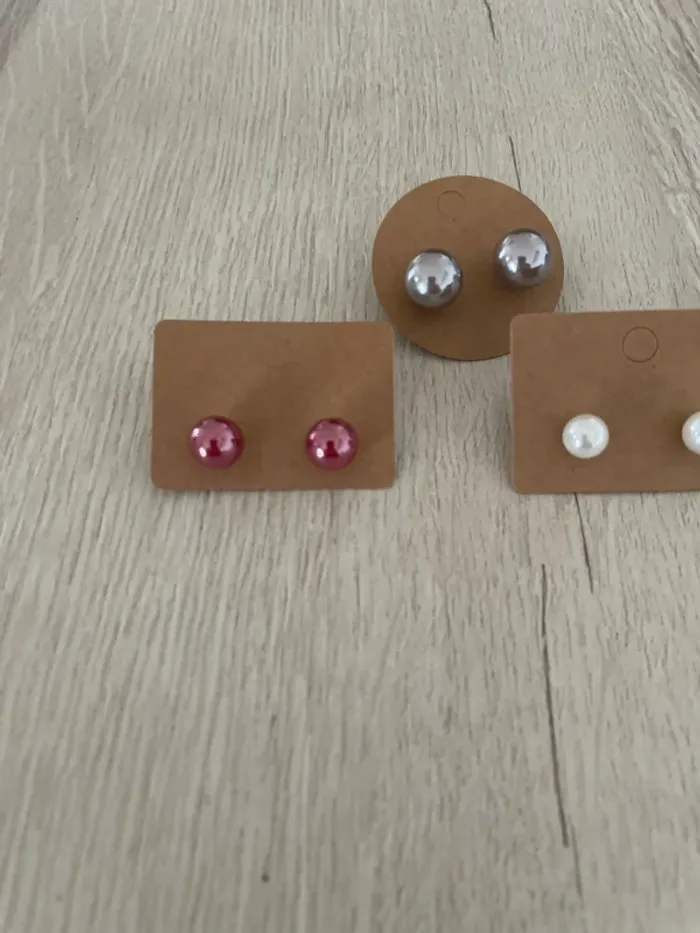 Lot de paires de boucles d’oreilles neuves - photo numéro 3