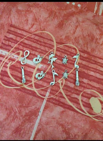 Lot de 10 perles argentées divers 2