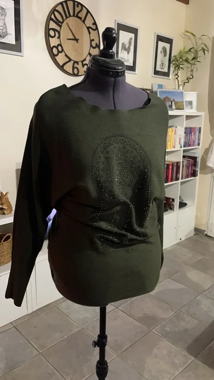 Petit pull - photo numéro 2
