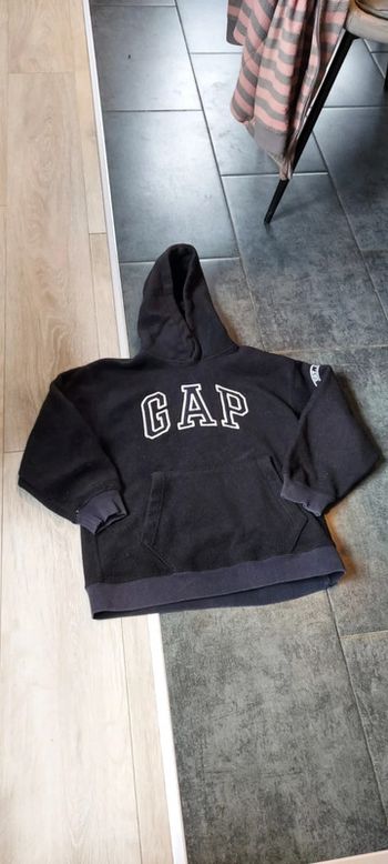 Pull mixte, à capuche noir GAP, taille M (7/8 ans)