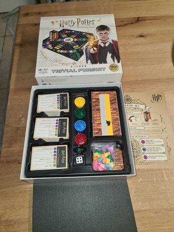 Jeu de société Trivial Pursuit Harry Potter Édition Ultimate des éditions Wizarding World,