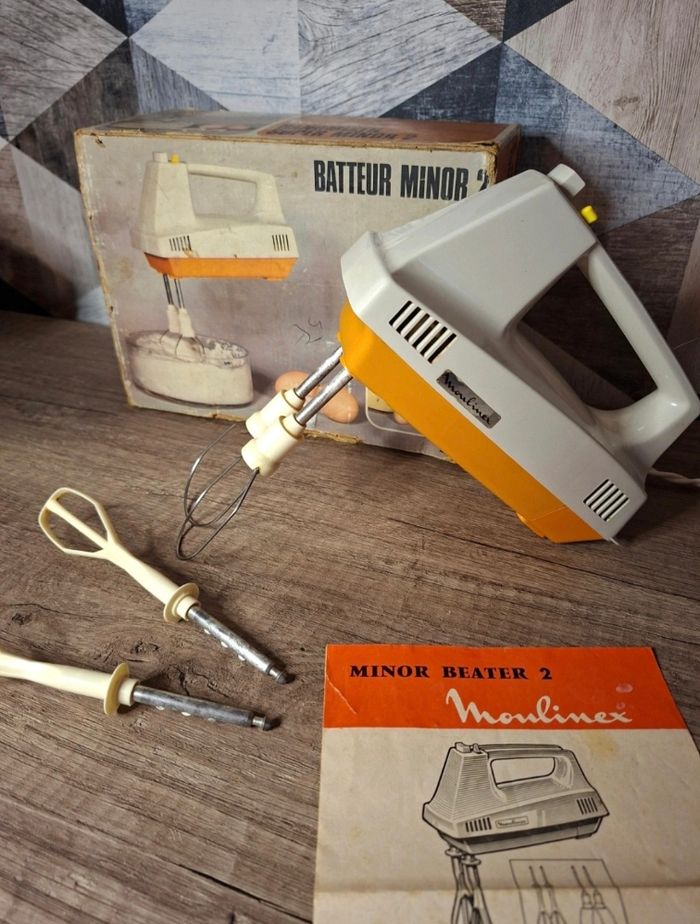 Batteur électrique Moulinex Minor 2 (Super Minor 2) Vintage Complet avec boîte d'origine - photo numéro 7