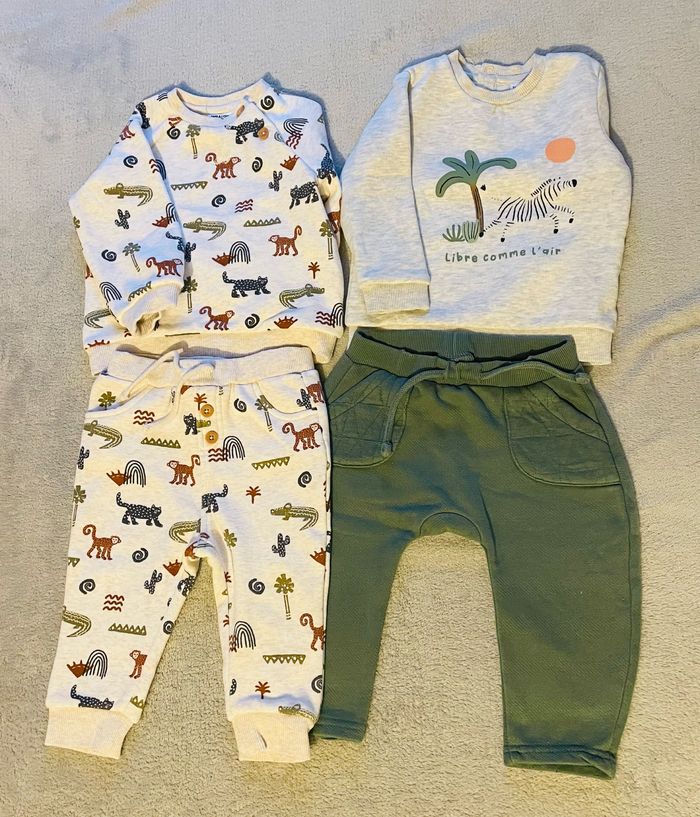Lot De Vêtements Garçon Tape-à-l'œil 18 Mois - Ensemble Pantalon + T-shirt Rayé Bleu - Occasion Très Bon état