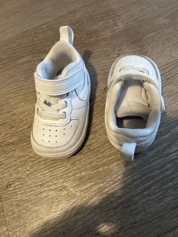 Basket nike taille 18,5