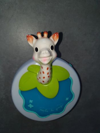 Veilleuse lumière et musique Sophie la girafe
