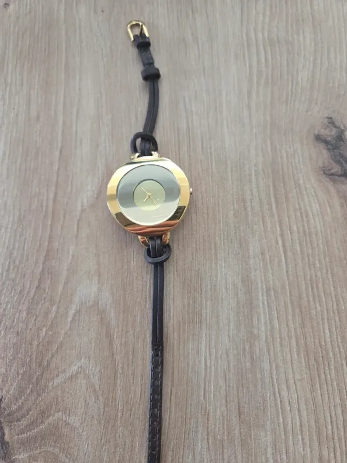 Montre Clyda - photo numéro 2