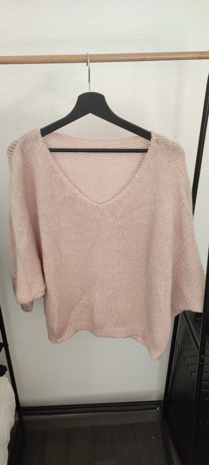 Pull femme col V en maille douce rose pâle - Taille M/L - photo numéro 3