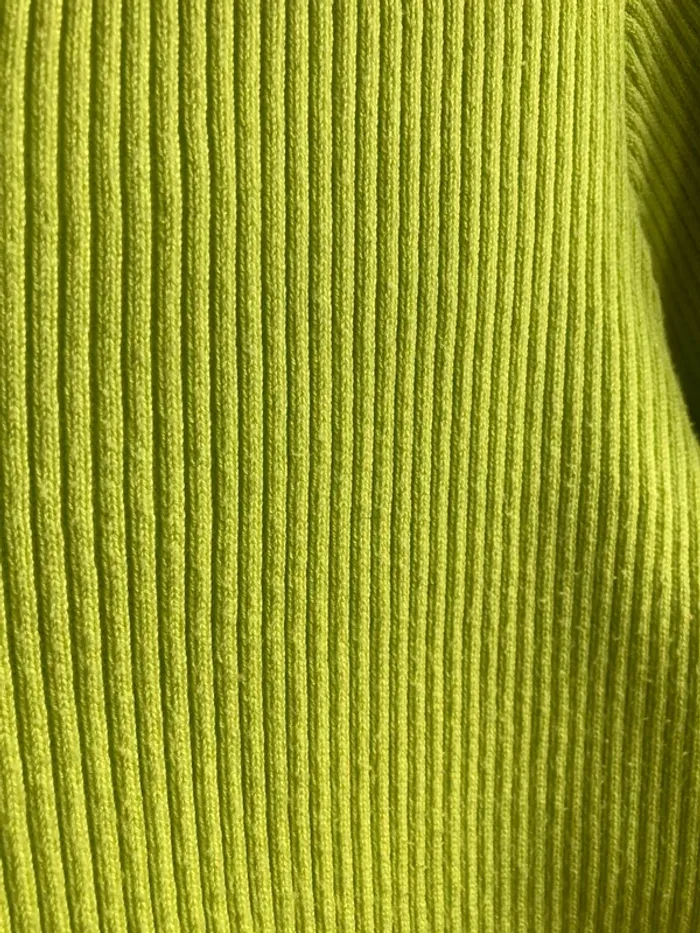 Superbe pull vert pomme coton jamais porté - photo numéro 4