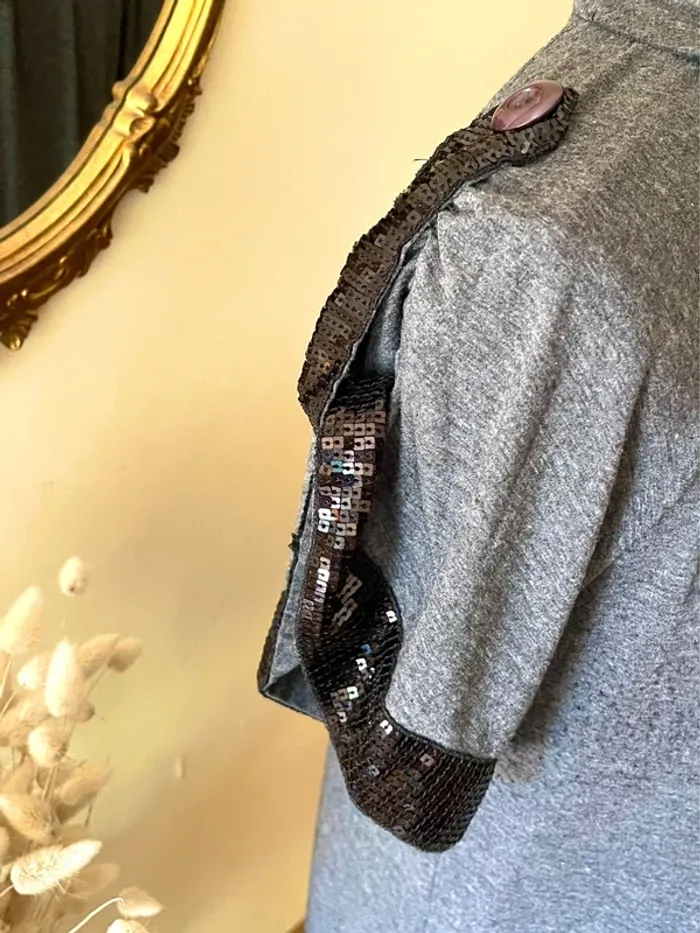 Robe Grise Élégante avec Détails en Sequins - Taille unique - photo numéro 9