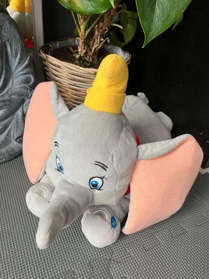 Peluche éléphant Dumbo - photo numéro 7