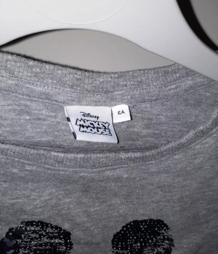 Tee shirt Mickey taille 6 ans - photo numéro 3