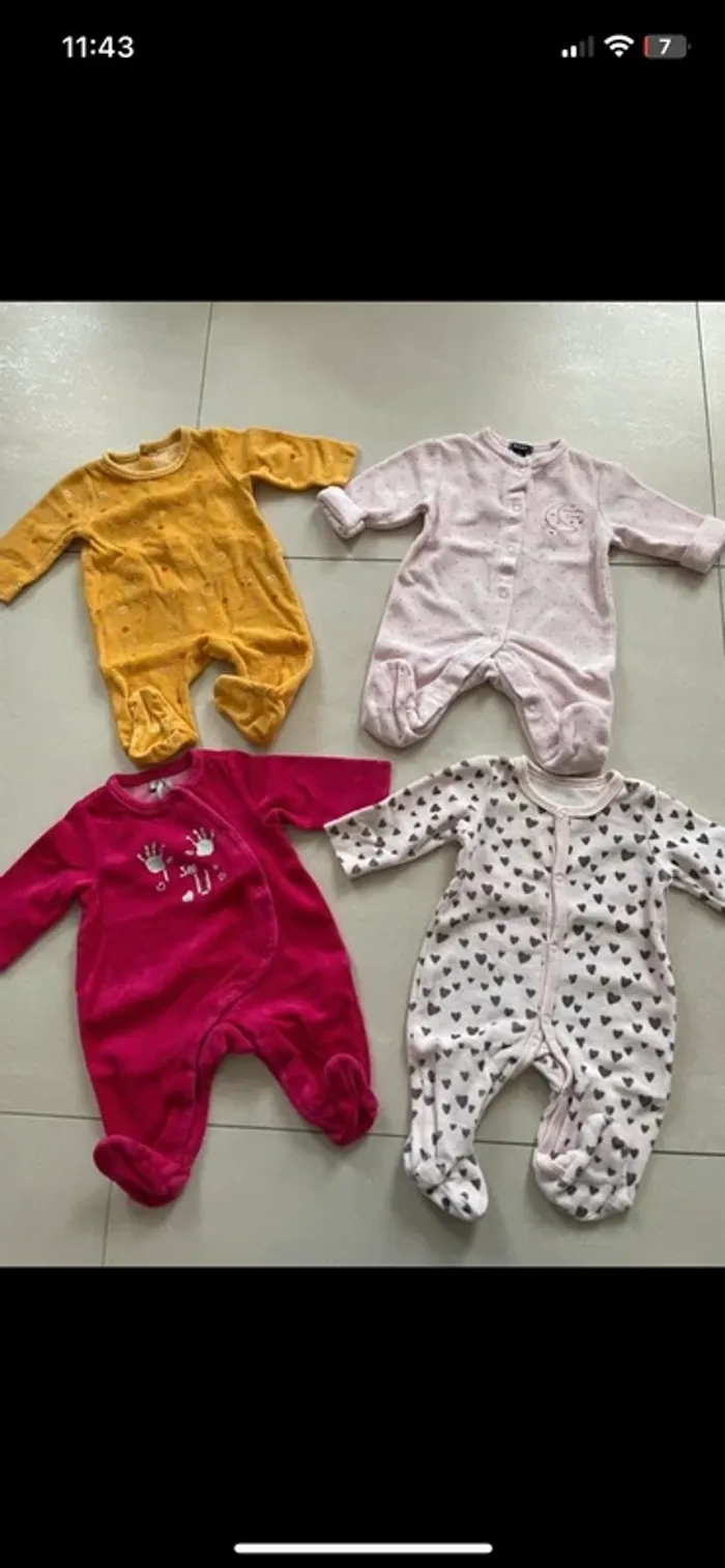 Pyjamas bébé fille 1 mois