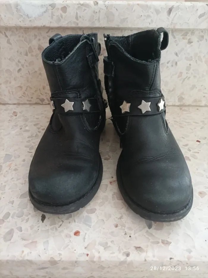Bottines noires 32 - photo numéro 3