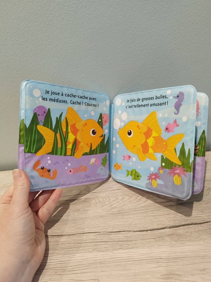 Livre de bain nage, petit poisson - photo numéro 3
