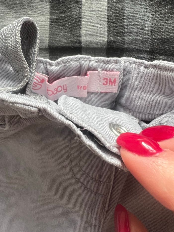 Jeans gris - 3 mois - photo numéro 3