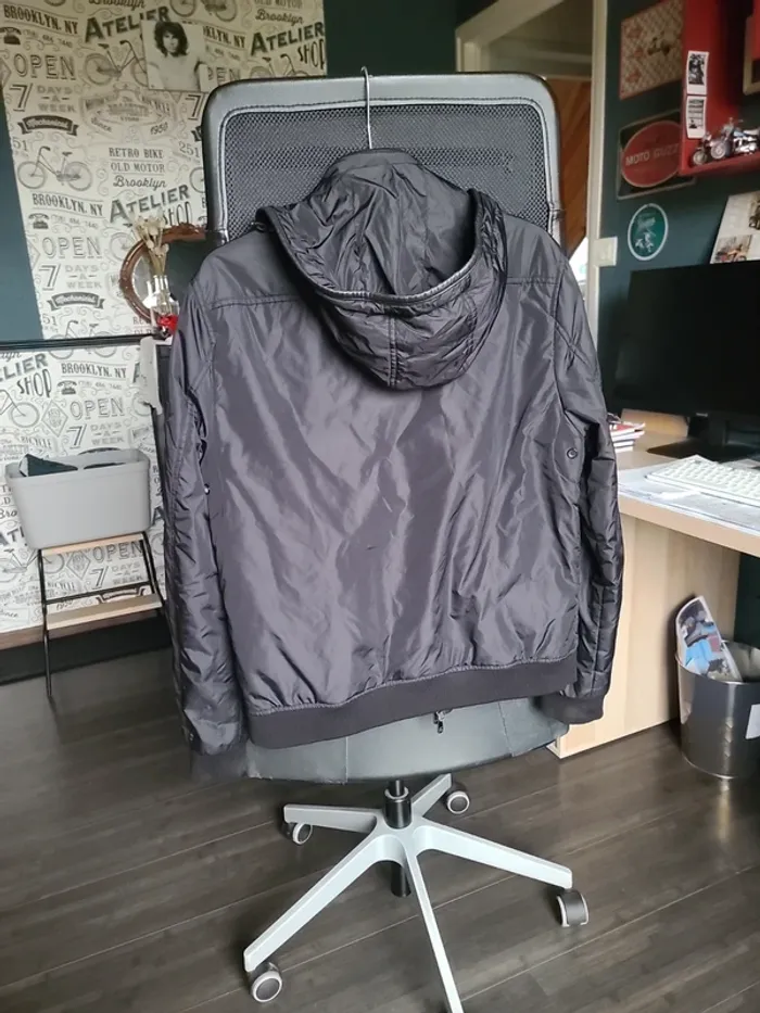 Blouson à capuche Michael Kors taille S - photo numéro 5