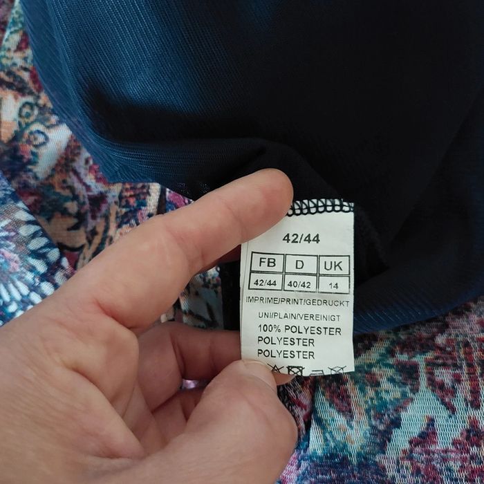 Joli haut taille XL - photo numéro 4