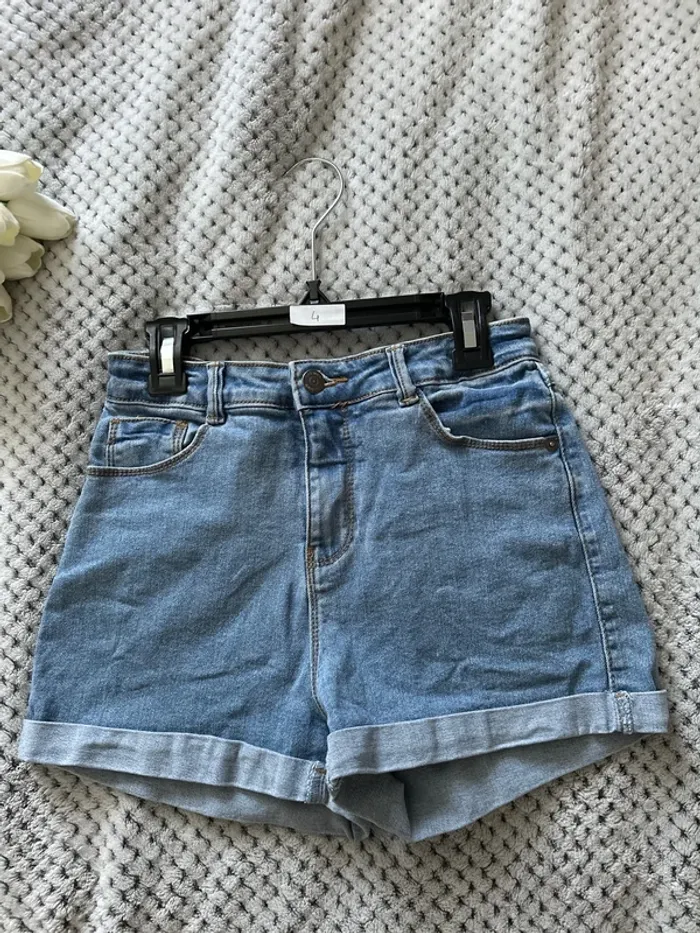 Short en jean en XS (14 ans) - photo numéro 5