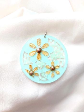 Pendentif bleu pastel style vintage