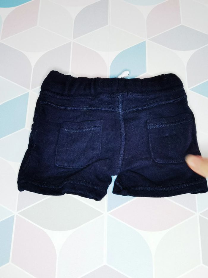 D2388 - short garçon 3 mois - photo numéro 4