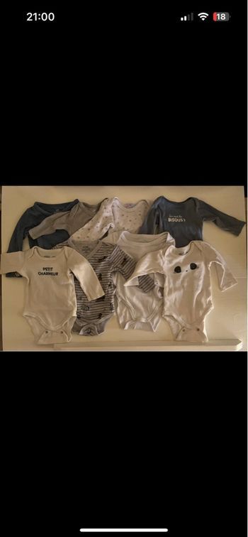 Lot de 8 bodies 3 mois