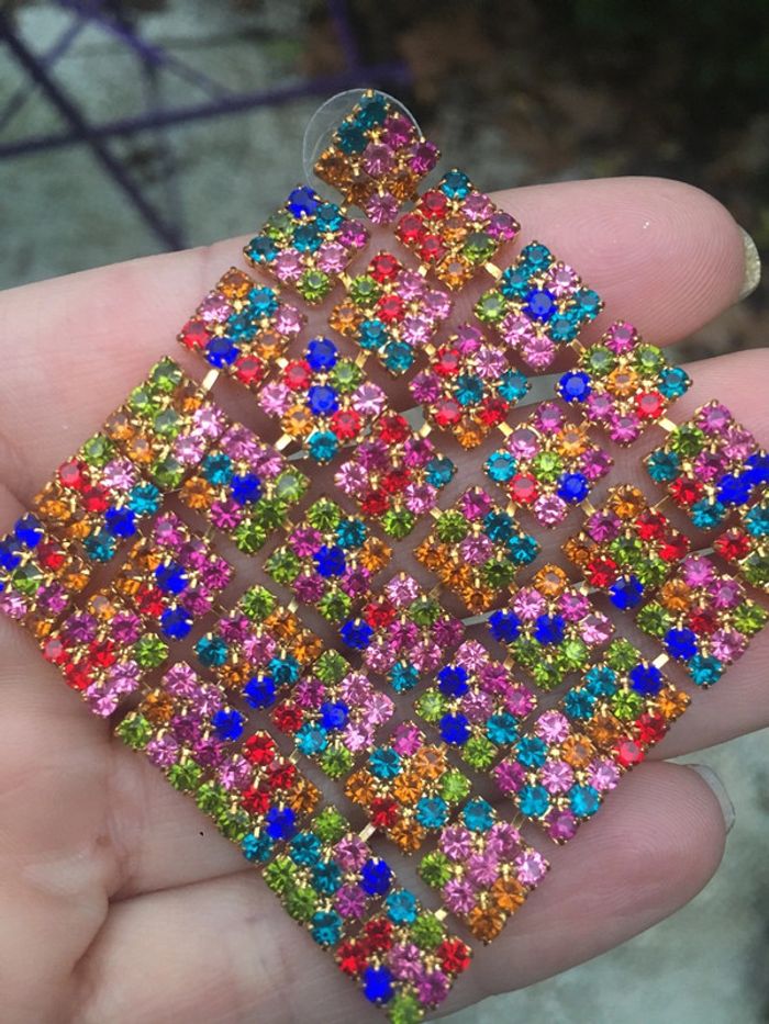 Boucles d’oreilles multicolores