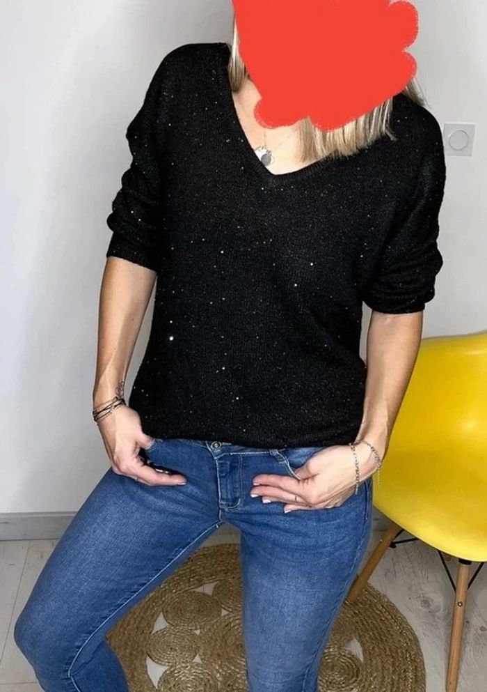 Pull noir pailleté avec col en V devant et derrière, dos nu avec noeuds Taille unique - photo numéro 6