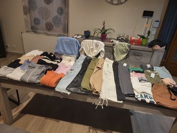 Gros lot vêtements fille 12 ans