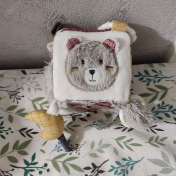 Cubes activités sauthon ourson 