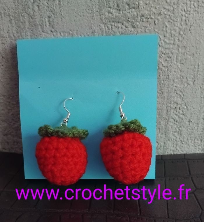 Boucle d'oreille fraise 🍓